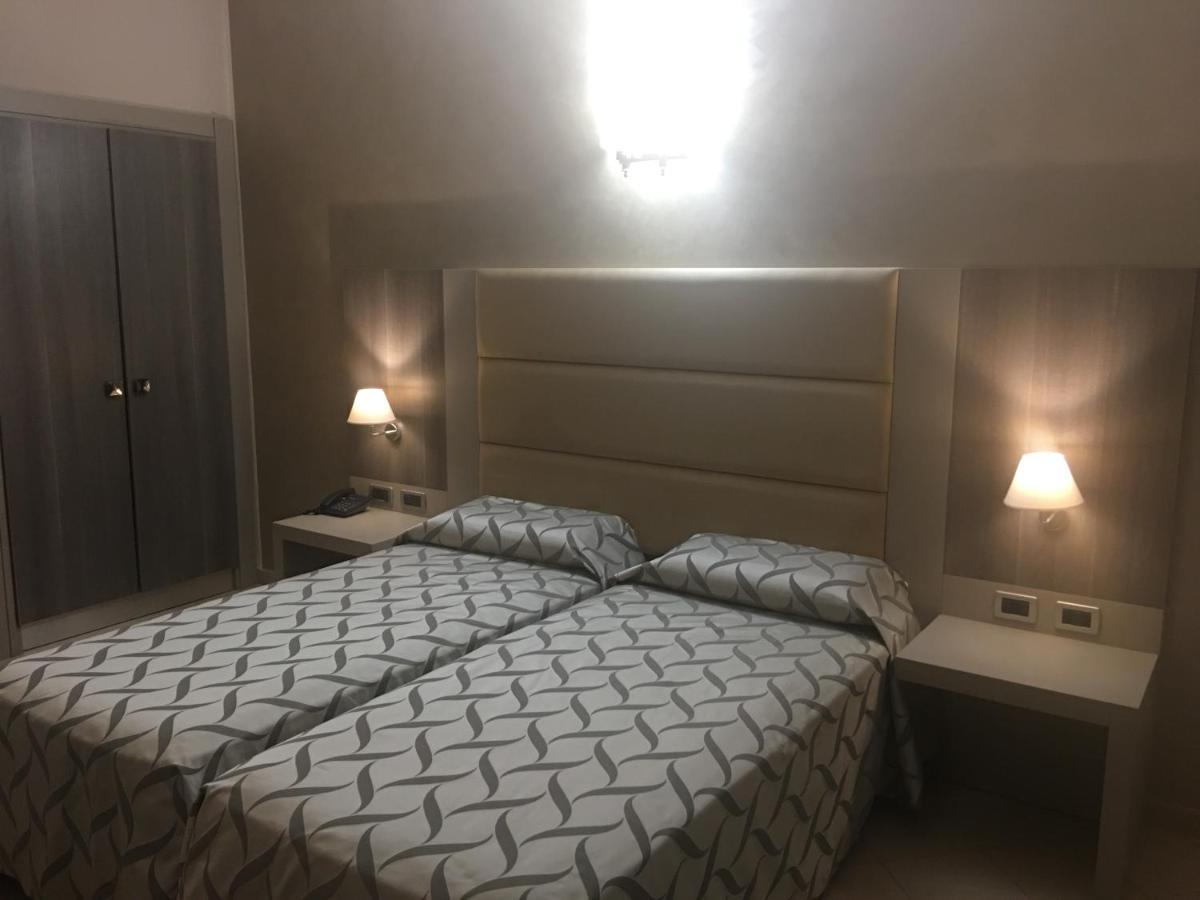 Hotel Niagara Катандзаро Екстер'єр фото