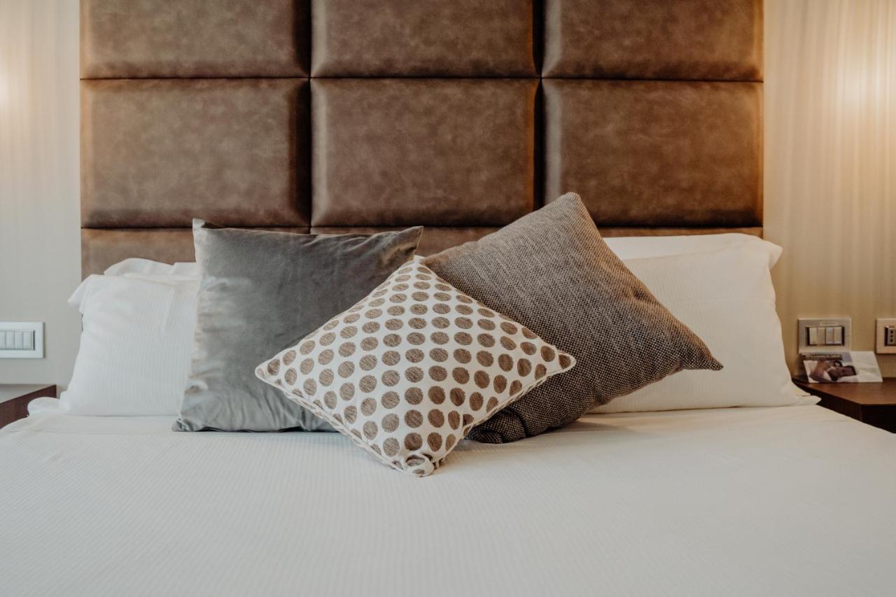 Hotel Niagara Катандзаро Екстер'єр фото